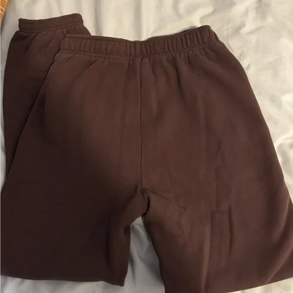 ❌SOLD❌Aritzia mega sweatpants - Picture 4 of 4